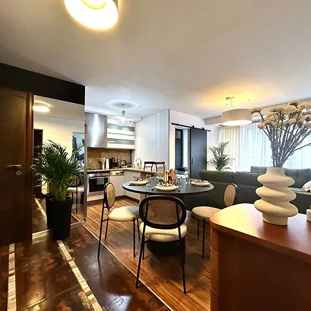 Apartment Laciarska ~ 200m Main Square ~ Self Check-in 20h