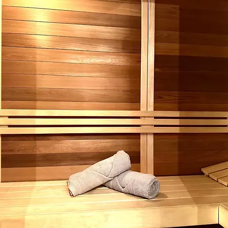 Laciarska ~ 200m Main Square ~ Self Check-in 20h *