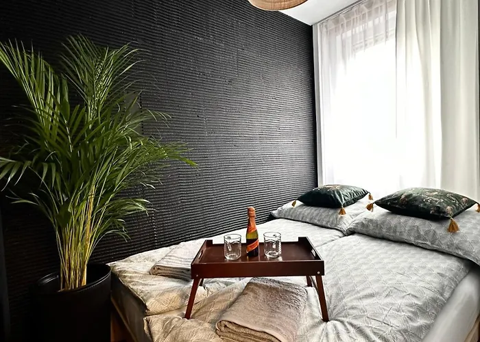 Laciarska ~ 200m Main Square ~ Self Check-in 20h Appartement