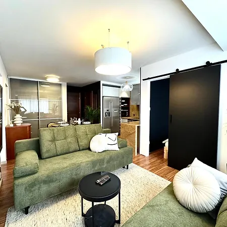 Laciarska ~ 200m Main Square ~ Self Check-in 20h Apartment *