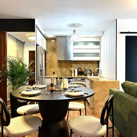 Laciarska ~ 200m Main Square ~ Self Check-in 20h 弗罗茨瓦夫